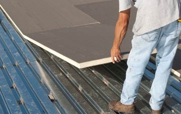 benefits of insulating Honkley flat roofing